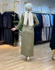 818 göğüs detay saten elbise haki 2